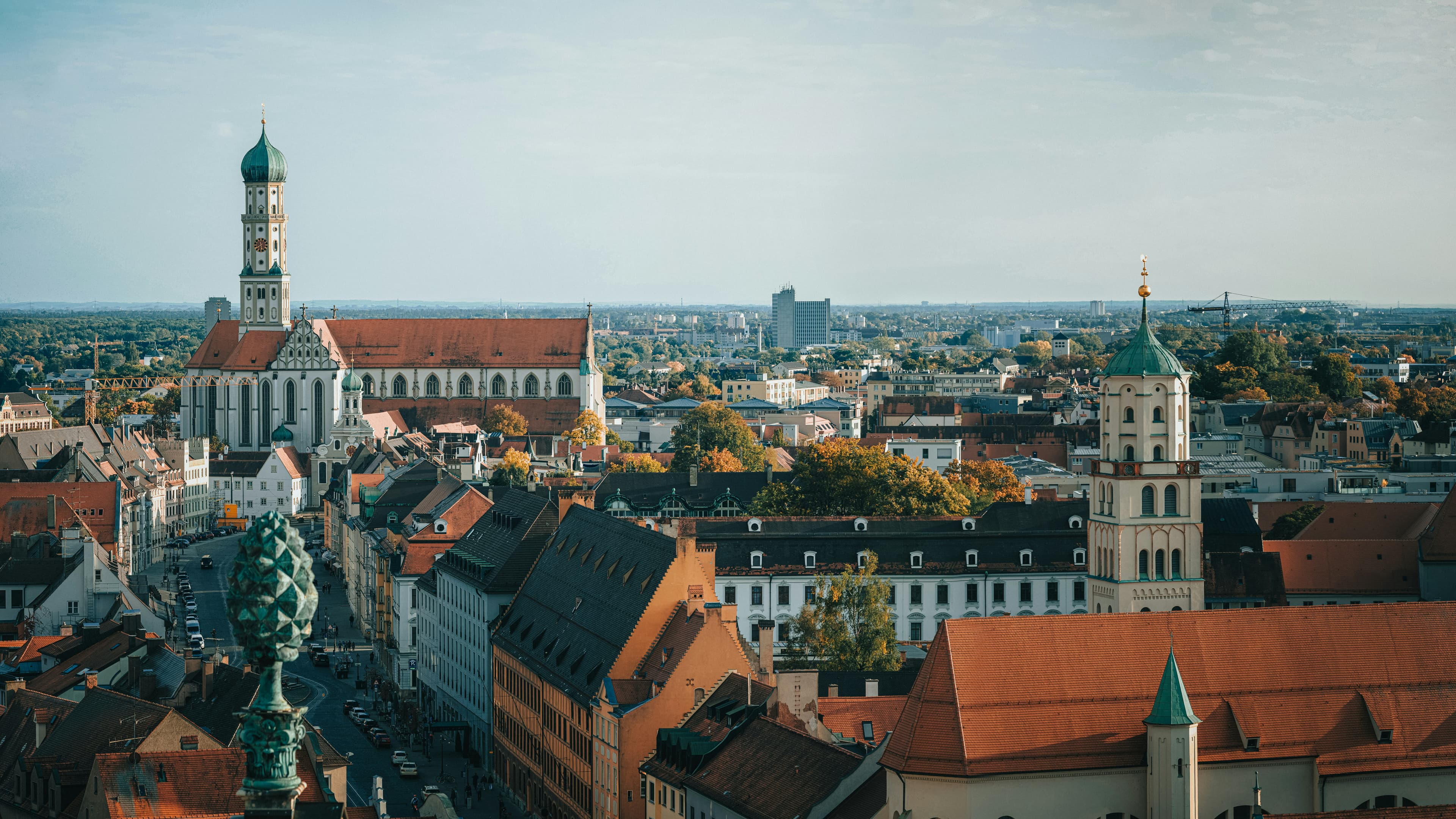 Blick auf Augsburg. Nachbarschaftshilfe in Augsburg